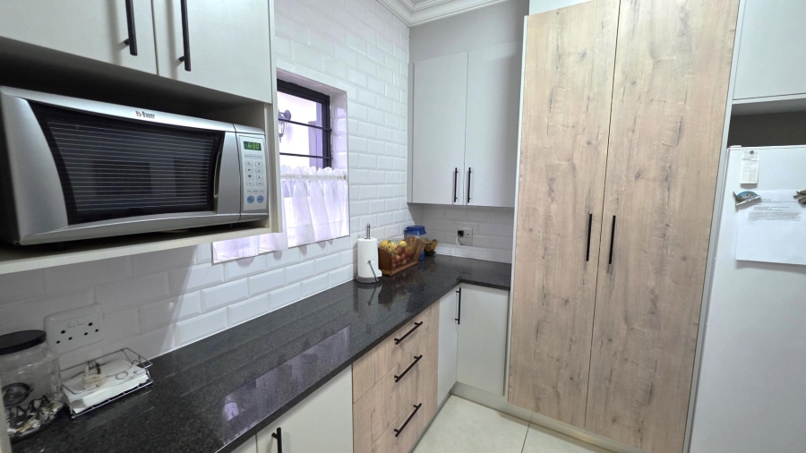 3 Bedroom Property for Sale in Melodie North West